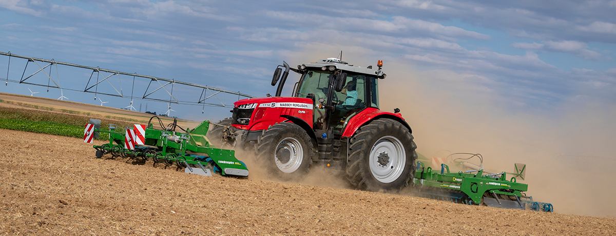 MF 7700 系列拖拉机